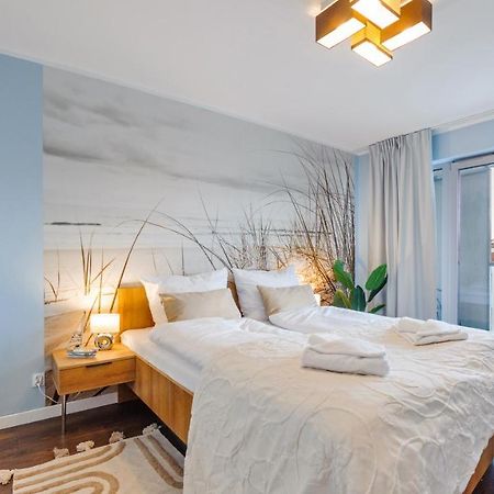 Apartament Blekitna Laguna Z Basenem - Ul Kasprowicza 20A - Holiday City Kołobrzeg Exteriör bild