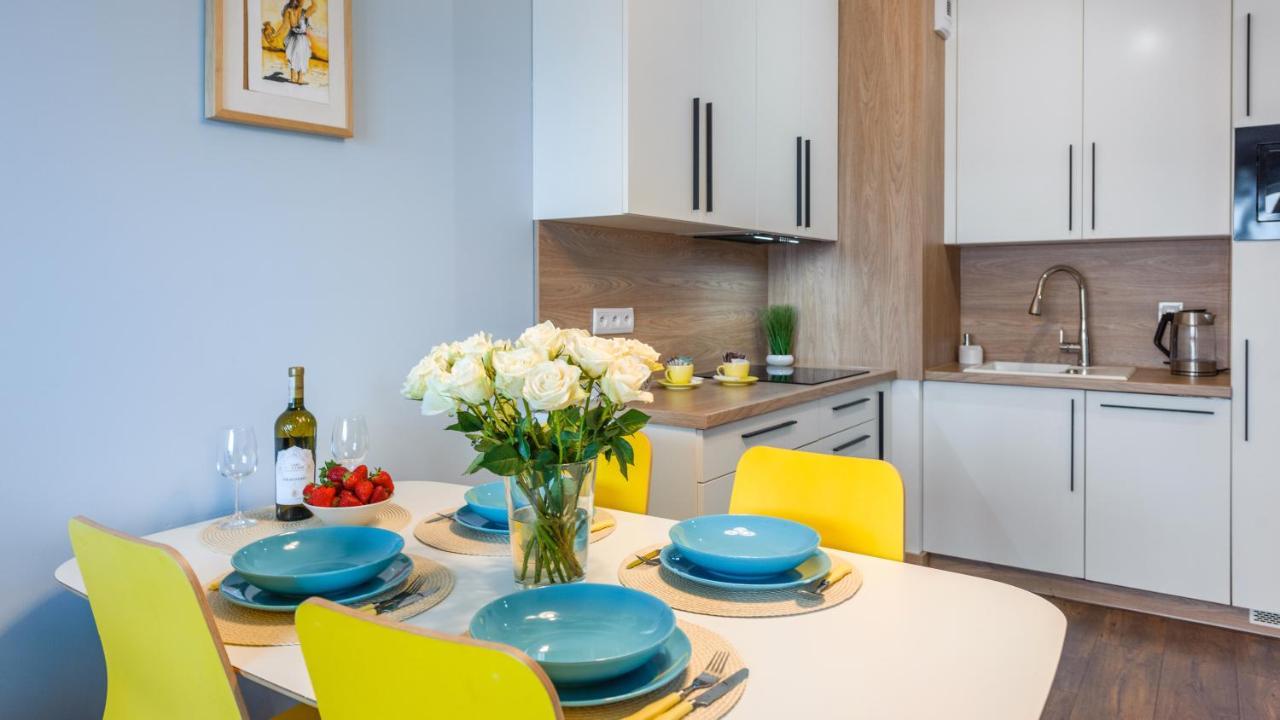 Apartament Blekitna Laguna Z Basenem - Ul Kasprowicza 20A - Holiday City Kołobrzeg Exteriör bild